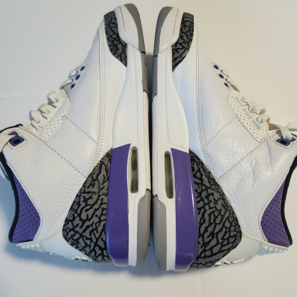 Air Jordan 3 Retro "Dark Iris", Size 7Y - Picture 7 of 10